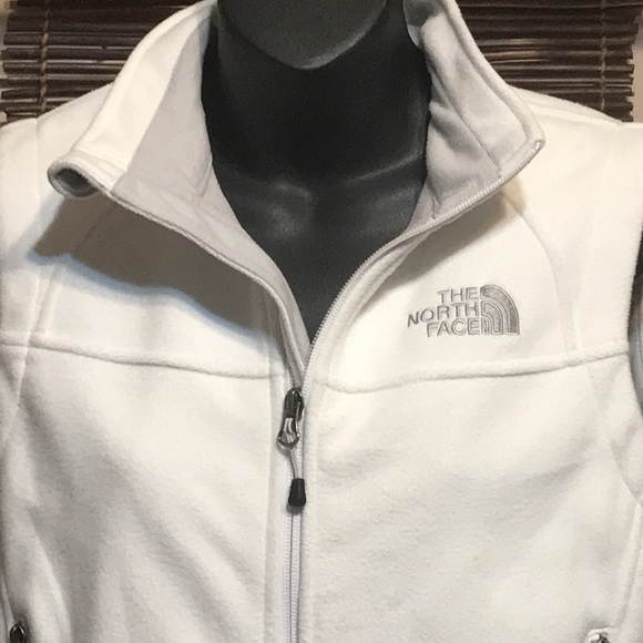 🚨B2G1 THE NORTH FACE Gray White Zip Up Vest Jacket - Picture 2 of 8